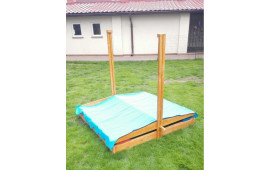 Детская песочница с крышкой и крышей